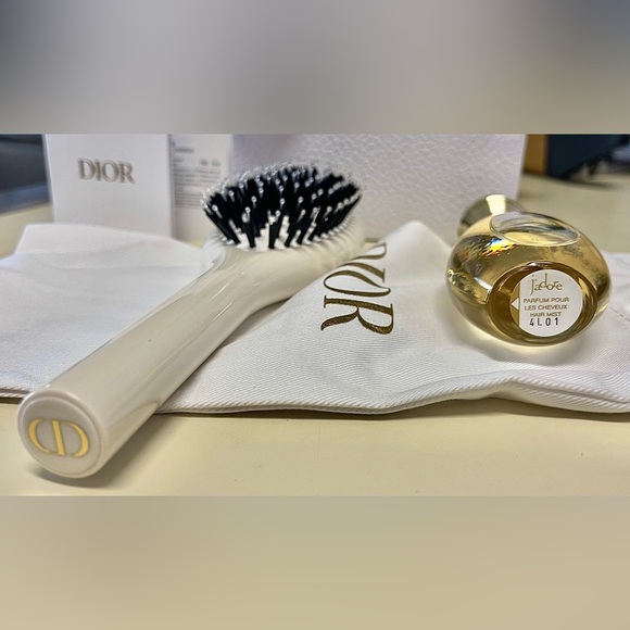 Dior Set NWT Hair Care Set: Brush & J’adore Hair Mist in Dior Pebbled Gift Box - Picture 9 of 12